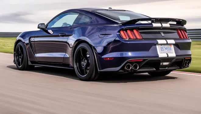 2020 Ford Mustang GT350 1